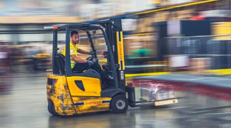 Top 6 Forklift Hazards Every Workplace Should Know Builders Base